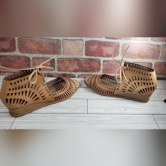 Jeffrey Campbell wedge-heeled open-toed women's shoes size 9 - Picture 8 of 13